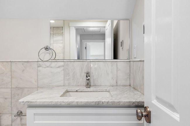 APT-2 - 29 Central St, Condo with 2 bedrooms, 2 bathrooms and 2 parking in Manchester MA | Image 19