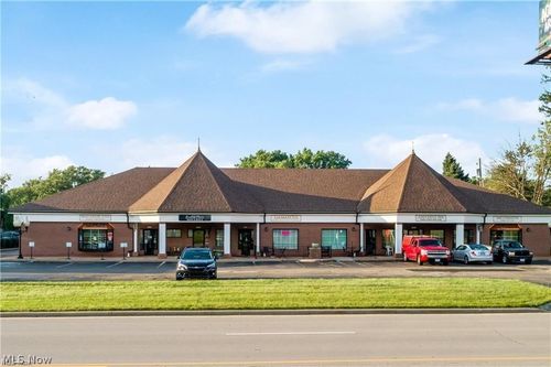 4463 Hills & Dales Road Nw, Canton, OH, 44718 | Card Image