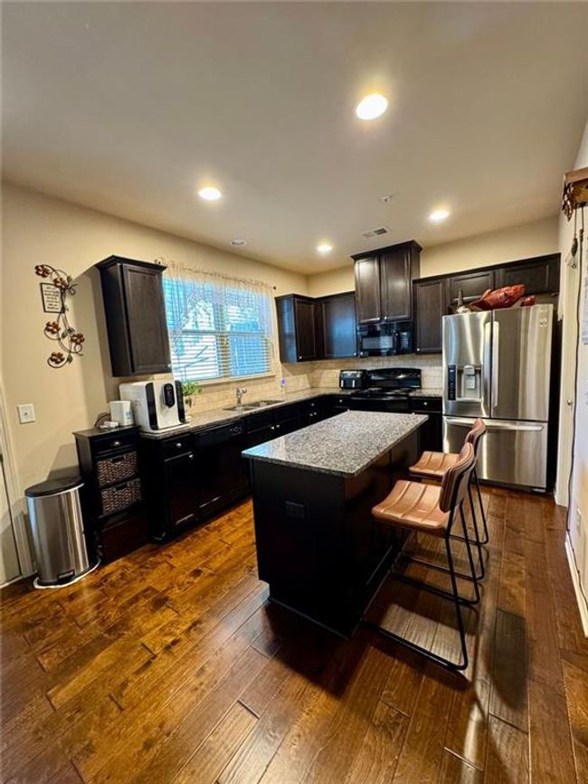 6642 Story Cir, Townhouse with 3 bedrooms, 3 bathrooms and 2 parking in Norcross GA | Image 16