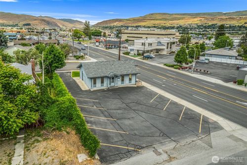 710 N Miller St, Wenatchee, WA, 98801-2045 | Card Image