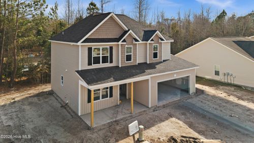 400 Stone Hawk Ln, New Bern, NC, 28560-1828 | Card Image