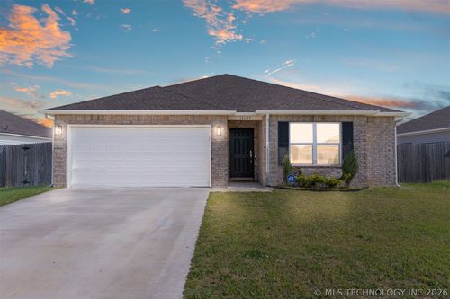 14627 E 39th St S, Tulsa, OK, 74134-5631 | Card Image