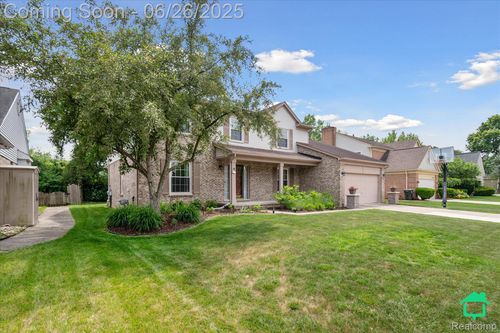 45997 Larchmont Dr, Canton, MI, 48187-4760 | Card Image