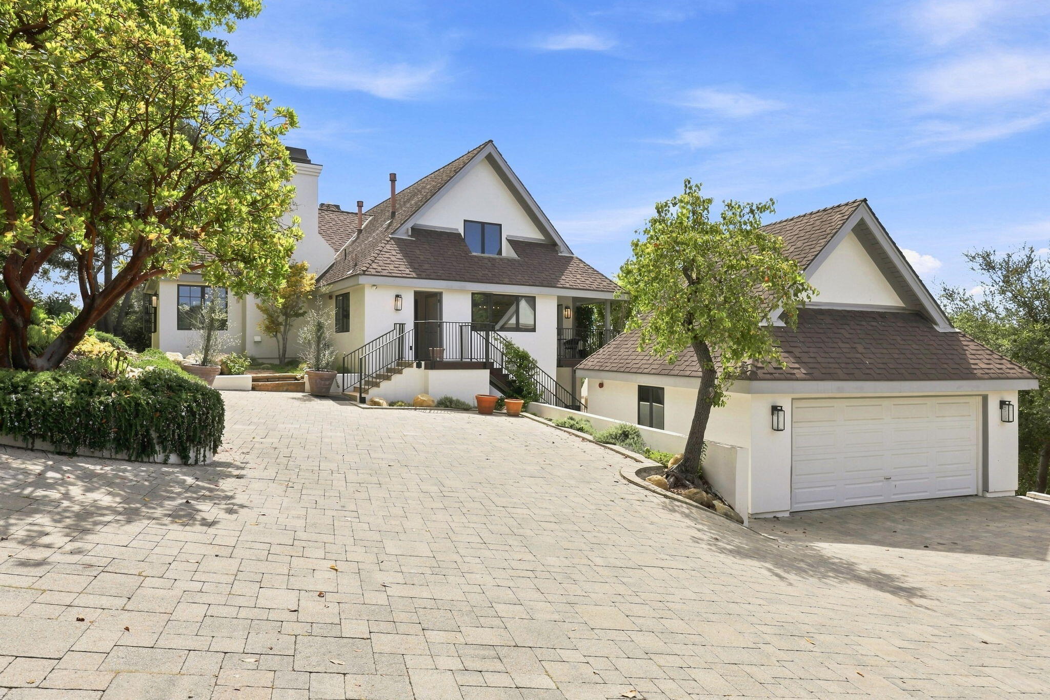 Residential in MONTECITO 3