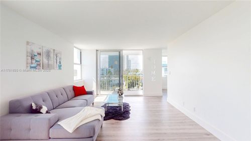apt-6f-16570 Ne 26th Ave, North Miami Beach, FL, 33160-4017 | Card Image