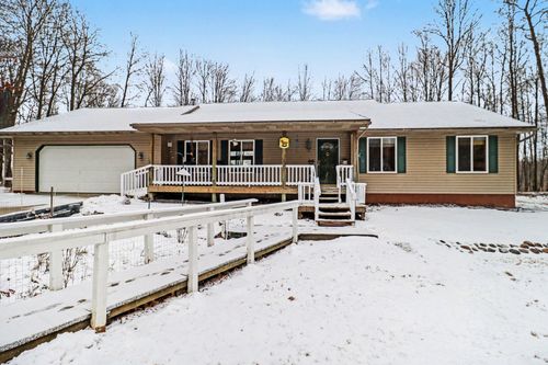 6175 Fox Run Cir, Stanwood, MI, 49346-9358 | Card Image