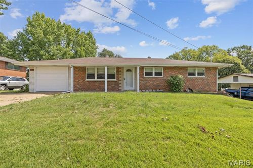 1972 Melody Ln, Arnold, MO, 63010-1206 | Card Image