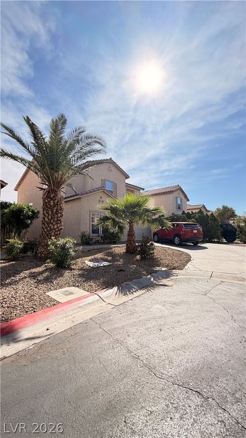 5905 Clover Canyon Ln, Las Vegas, NV, 89142-1672 | Card Image
