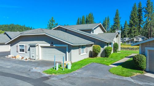 28 Aspen Cir, Blairsden, CA, 96103-9726 | Card Image