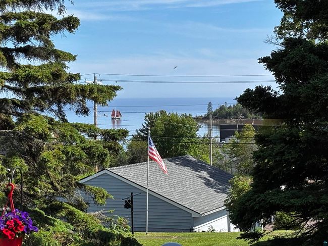 206 N Broadway Ave, House other with 2 bedrooms, 2 bathrooms and null parking in Grand Marais MN | Image 29