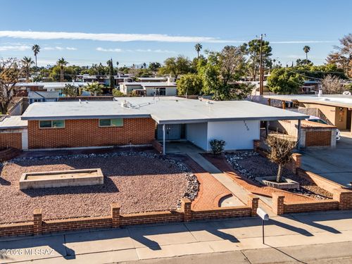7236 E Calle Cuernavaca, Tucson, AZ, 85710-5510 | Card Image