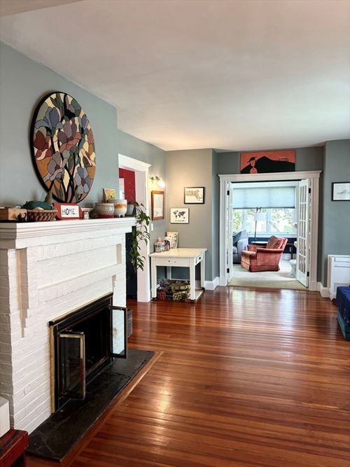 37 Eden St, Framingham, MA, 01702-6320 | Card Image