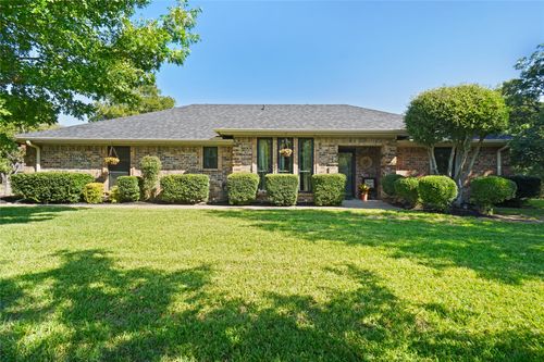 204 Crest Ridge Cir, Lakeside, TX, 76108-9412 | Card Image