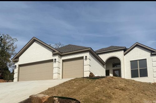 119 Crestview Dr, Maumelle, AR, 72113-5953 | Card Image