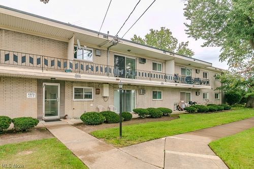 b204-1372 Golden Gate Blvd, Mayfield Heights, OH, 44124-1854 | Card Image
