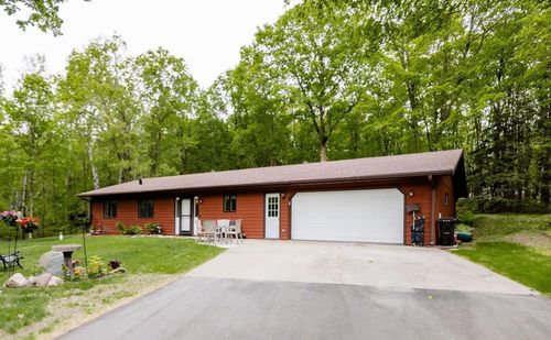 30202 Shady Ln, Detroit Lakes, MN, 56501-7409 | Card Image