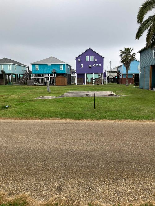 872 Holiday, Crystal Beach, TX, 77650 | Card Image