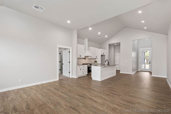 311 N Choctaw Ave, House other with 3 bedrooms, 2 bathrooms and null parking in Haskell OK | Image 9