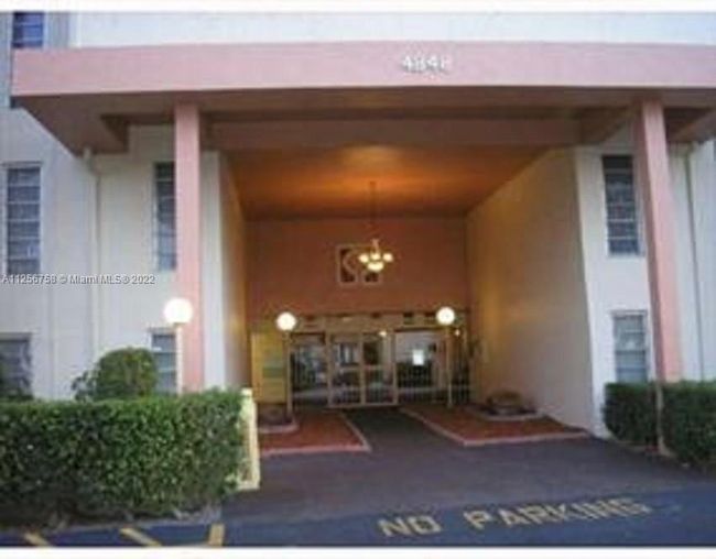 APT-110 - 4848 Nw 24 Th Ct, Condo with 1 bedrooms, 1 bathrooms and null parking in Lauderdale Lakes FL | Image 23
