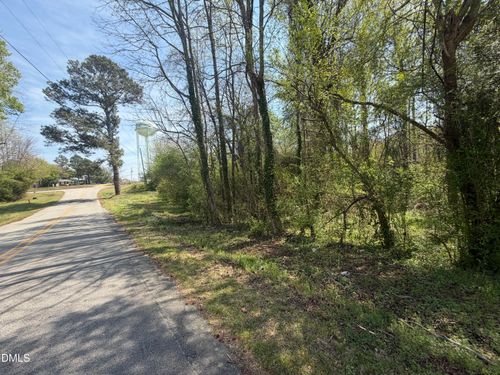 73 Hall Rd, Erwin, NC, 28339-8805 | Card Image