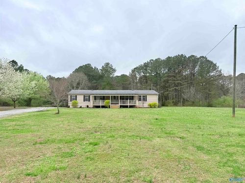 64 Bowers Rd, Valhermoso Springs, AL, 35775-7006 | Card Image