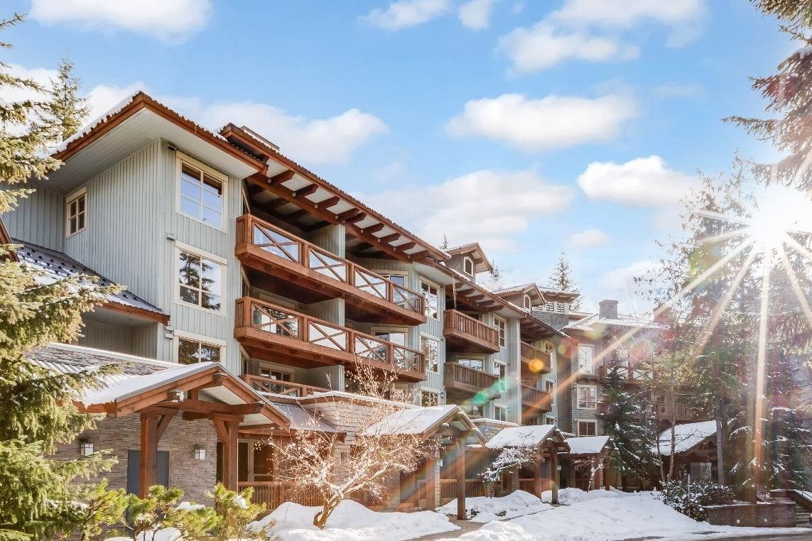 413G1 - 4653 Blackcomb Way, Condo with 1 bedrooms, 1 bathrooms and 1 parking in Whistler BC | Image 1