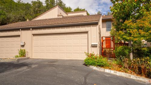 19 Burdell Ct, Novato, CA, 94949-6607 | Card Image