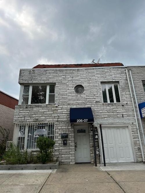 20607 Hillside Ave, Queens Village, NY, 11427-1709 | Card Image