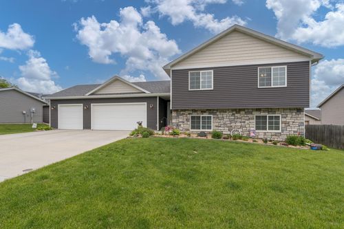 641 Beverly St, Wanamingo, MN, 55983-1484 | Card Image