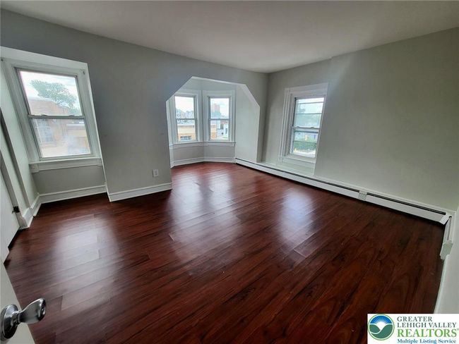 1245 W Turner St, Townhouse with 5 bedrooms, 2 bathrooms and null parking in Allentown PA | Image 13