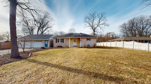 3579 E Sumner Lake Dr, Anderson, IN, 46012-9417 | Card Image