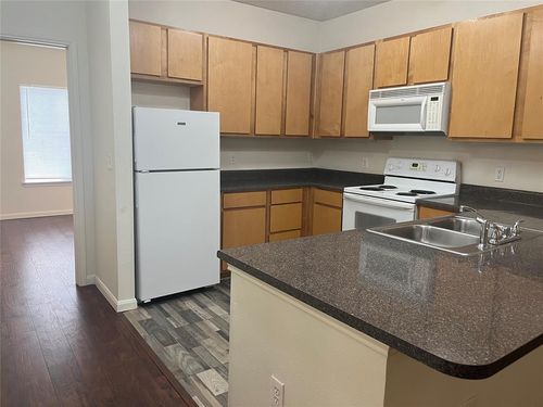 4123-2200 Classen Boulevard, Norman, OK, 73071 | Card Image