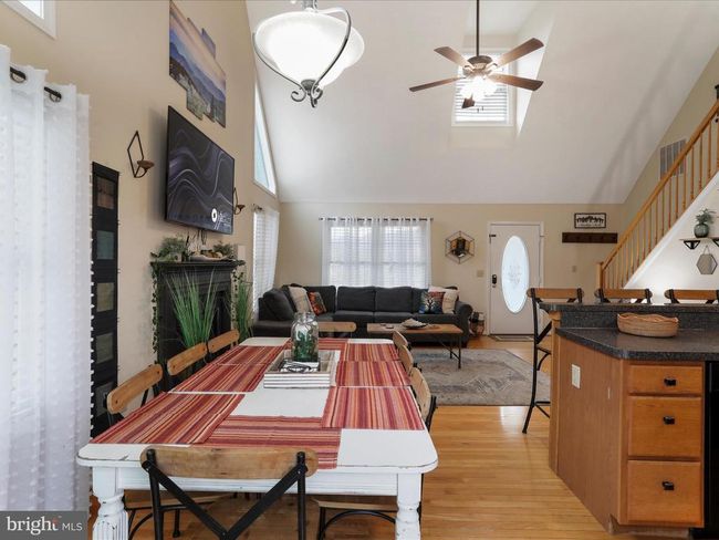 317 Locustdale Loop, House other with 3 bedrooms, 3 bathrooms and null parking in SHENANDOAH VA | Image 13