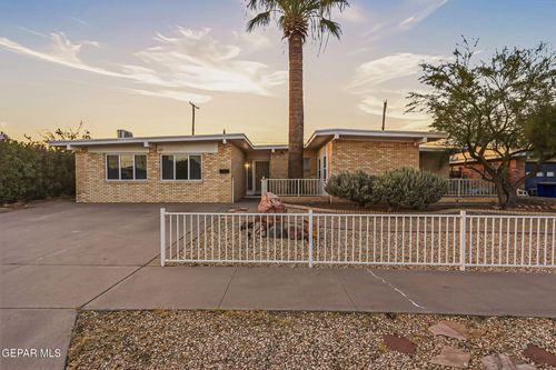 5137 Juliandra Ave, El Paso, TX, 79924-4601 | Card Image