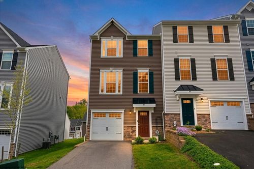 61 Hewstone Ct, Morgantown, WV, 26501-7240 | Card Image