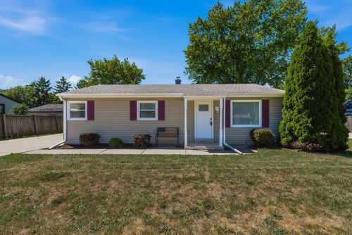 6720 Novak Road, Caledonia, WI, 53402 | Card Image
