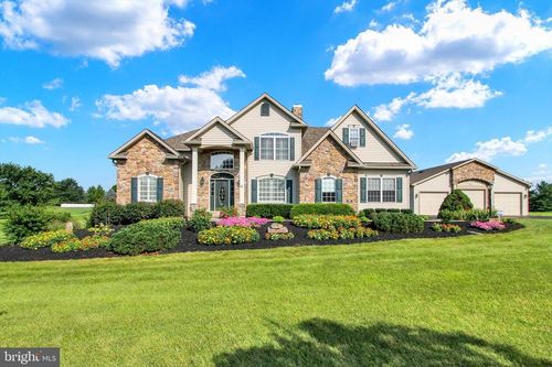 96 Tyoaka Dr, Littlestown, PA, 17340-9231 | Card Image