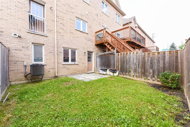 90 Arizona Dr, Home with 3 bedrooms, 4 bathrooms and 2 parking in Brampton ON | Image 25