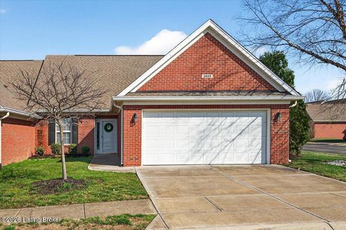 3925 Hillcross Dr, Louisville, KY, 40229-2685 | Card Image