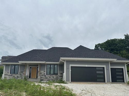 110 Retzer View Court, Waukesha, WI, 53188 | Card Image
