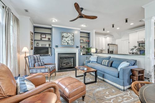 e-152 Spring St, Charleston, SC, 29403-5677 | Card Image