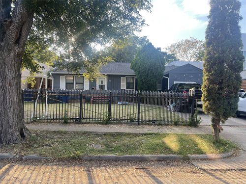 3817 Beechwood Ln, Dallas, TX, 75220-1853 | Card Image