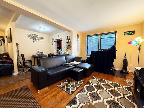 apt-1d-3655 Shore Pkwy, Brooklyn, NY, 11235-2178 | Card Image