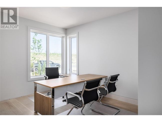 709 Carleton St, House other with 5 bedrooms, 4 bathrooms and 6 parking in Kelowna BC | Image 14