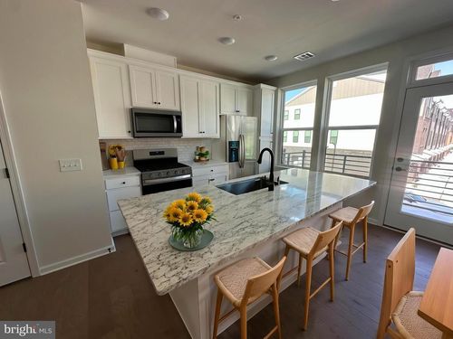 505 Sadie Circle, New Brunswick, NJ, 08901 | Card Image