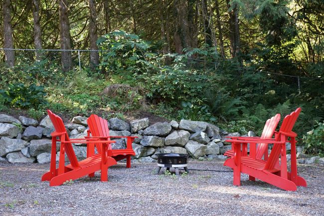 View of yard with a fire pit | Image 28