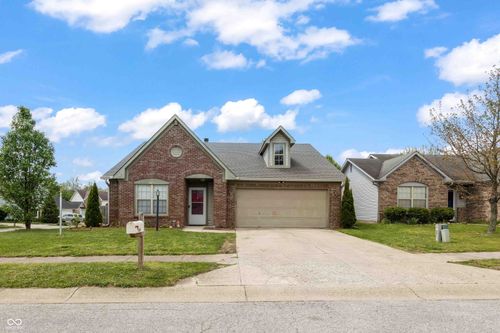 5628 Orchardgrass Ln, Indianapolis, IN, 46254-1300 | Card Image