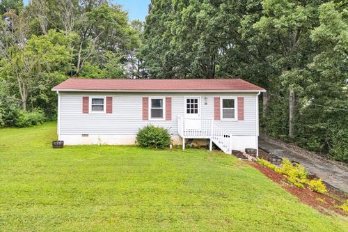 585 Trail Dr, Rocky Mount, VA, 24151-6374 | Card Image