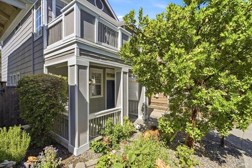 1121 Brighton View Circle, Petaluma, CA, 94952 | Card Image
