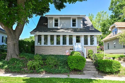 318 Hyde Park Avenue, Waukesha, WI, 53188 | Card Image